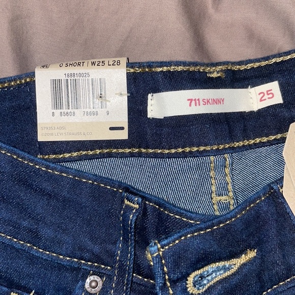 Levi’s Jeans 711 Skinny - Picture 2 of 4